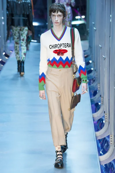 Look 31